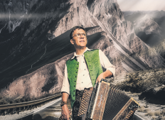 Roman mit seiner Steirischen